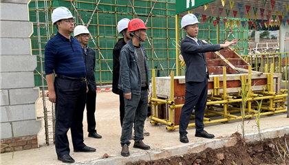 向誠、石鎮(zhèn)槐暗訪工程項目建設(shè)和企業(yè)運(yùn)營管理工作