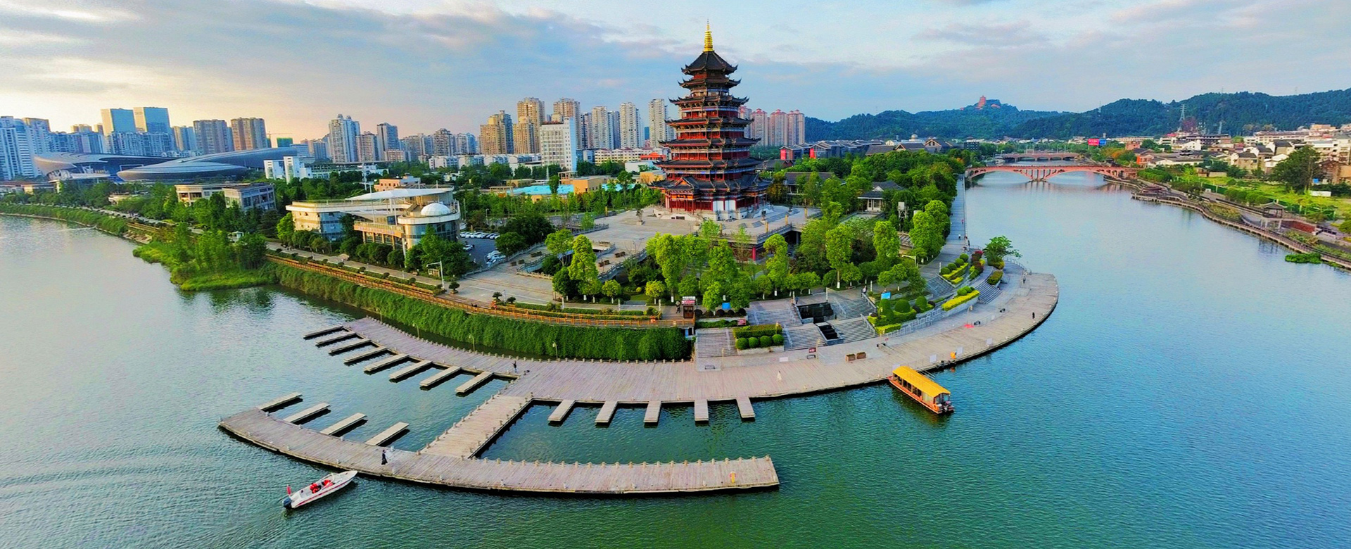 興企愛崗、志美行厲、建功立業(yè)